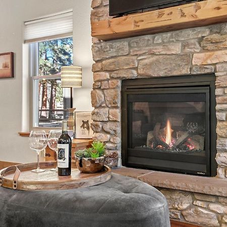 Black Bear Cabin With Hot Tub وودلاند بارك المظهر الخارجي الصورة