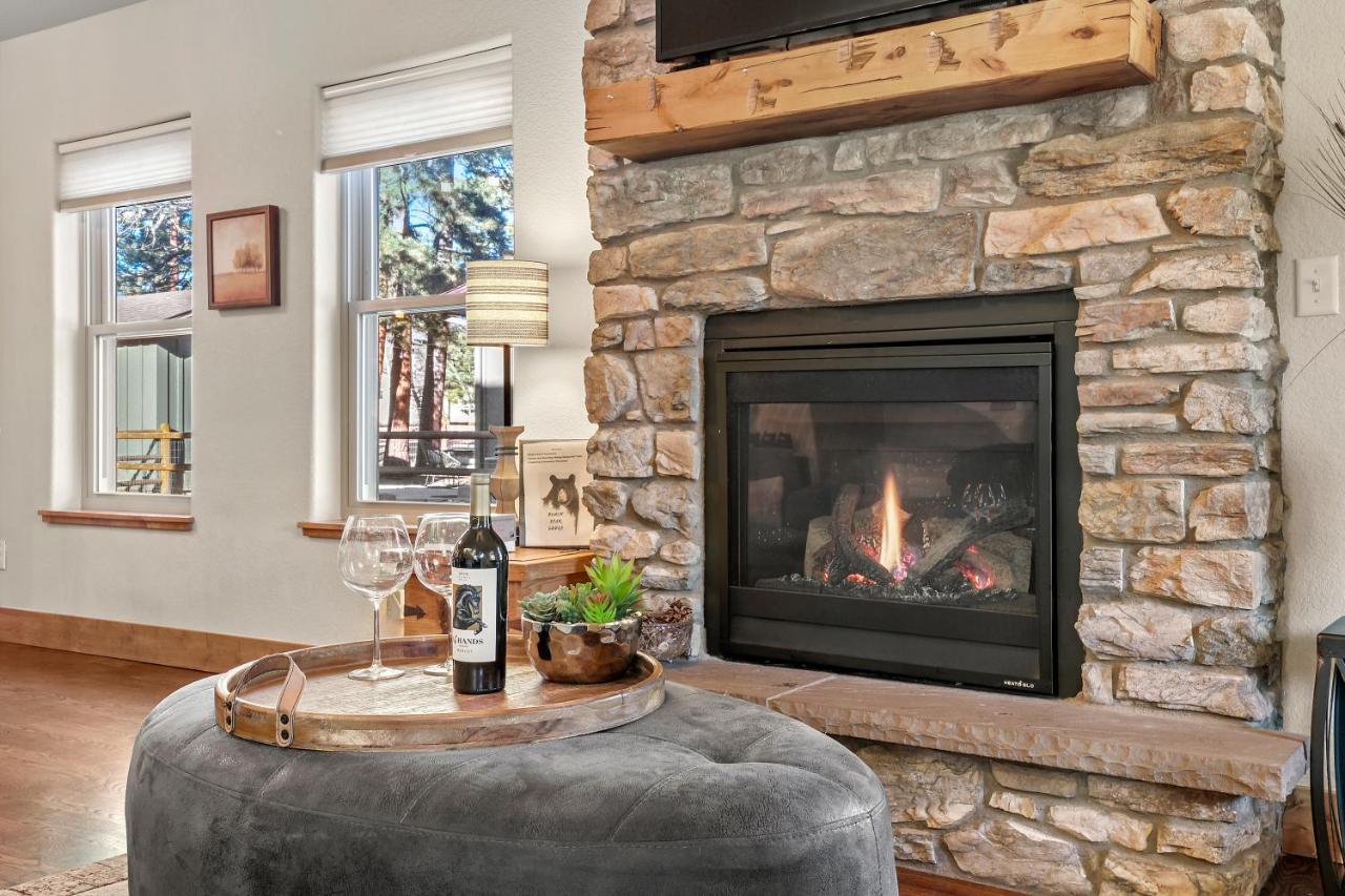 Black Bear Cabin With Hot Tub وودلاند بارك المظهر الخارجي الصورة