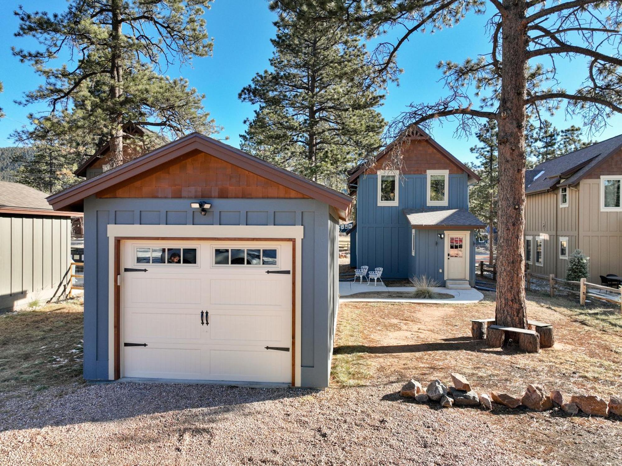 Black Bear Cabin With Hot Tub وودلاند بارك المظهر الخارجي الصورة